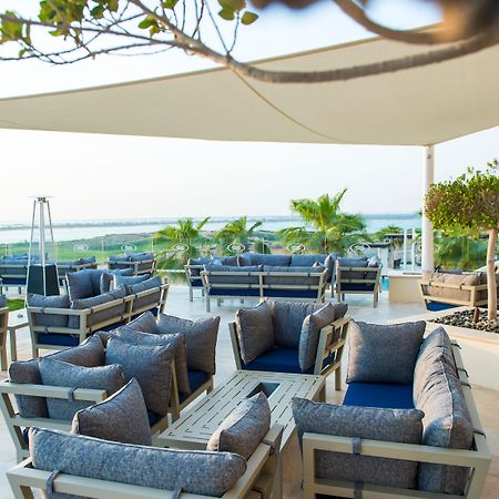 Hotel Crowne Plaza Yas Island By Ihg Abu Dhabi Esterno foto
