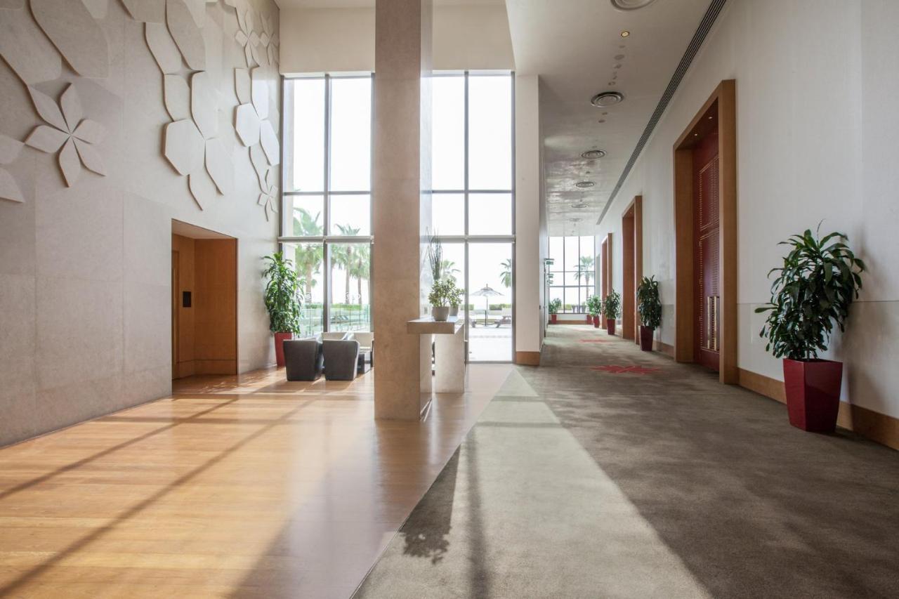 Hotel Crowne Plaza Yas Island By Ihg Abu Dhabi Esterno foto