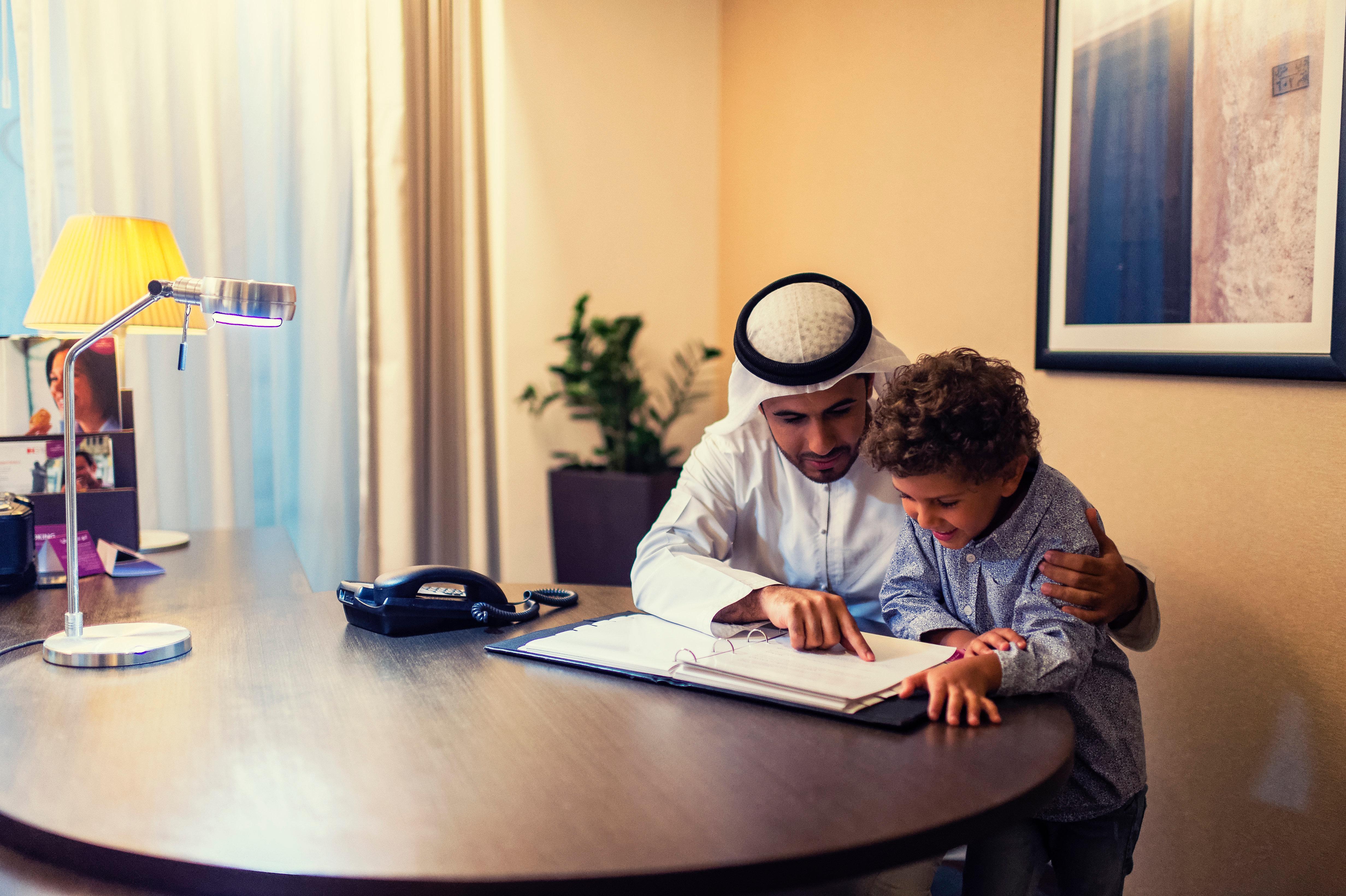 Hotel Crowne Plaza Yas Island By Ihg Abu Dhabi Esterno foto