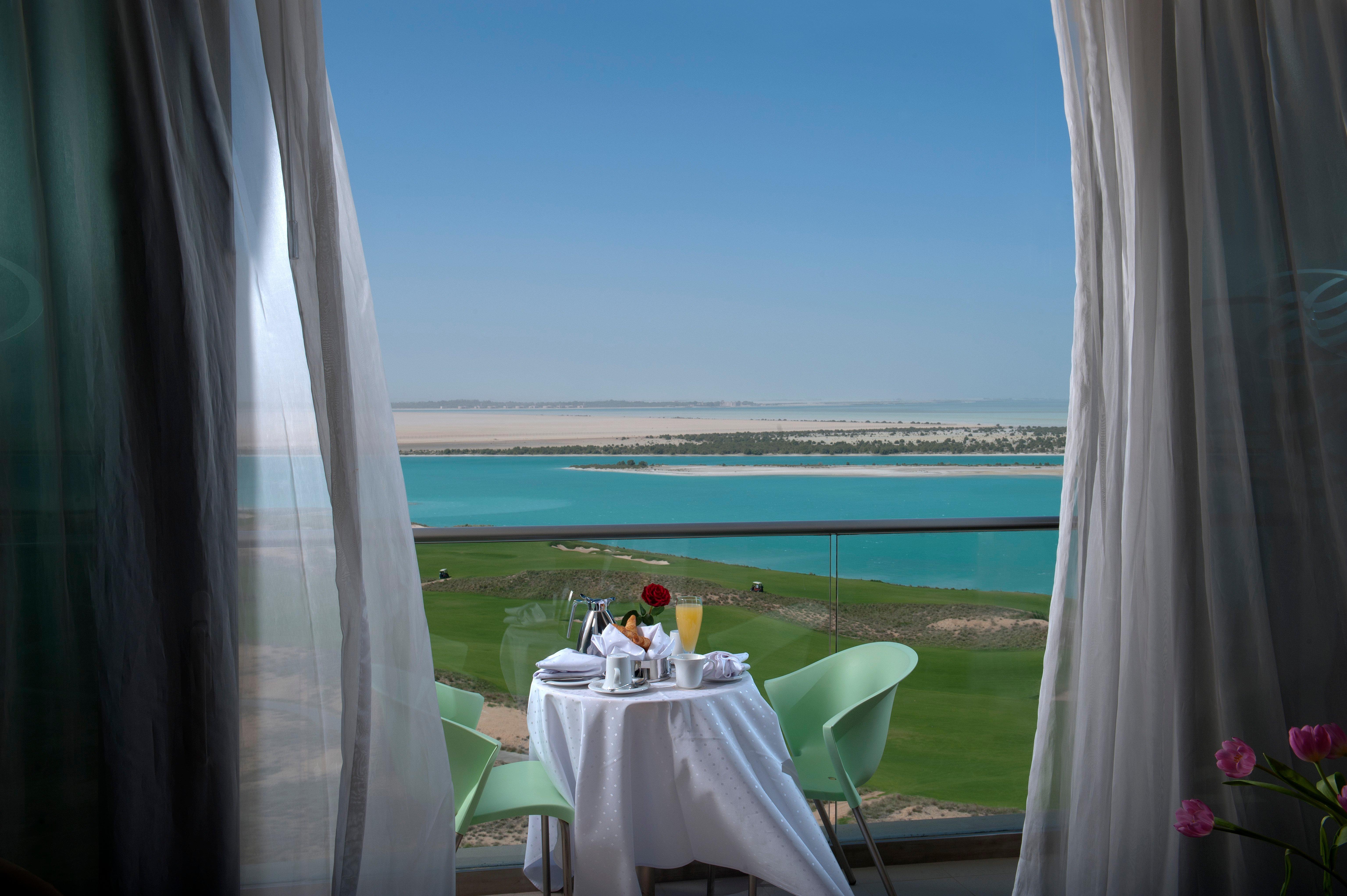Hotel Crowne Plaza Yas Island By Ihg Abu Dhabi Esterno foto
