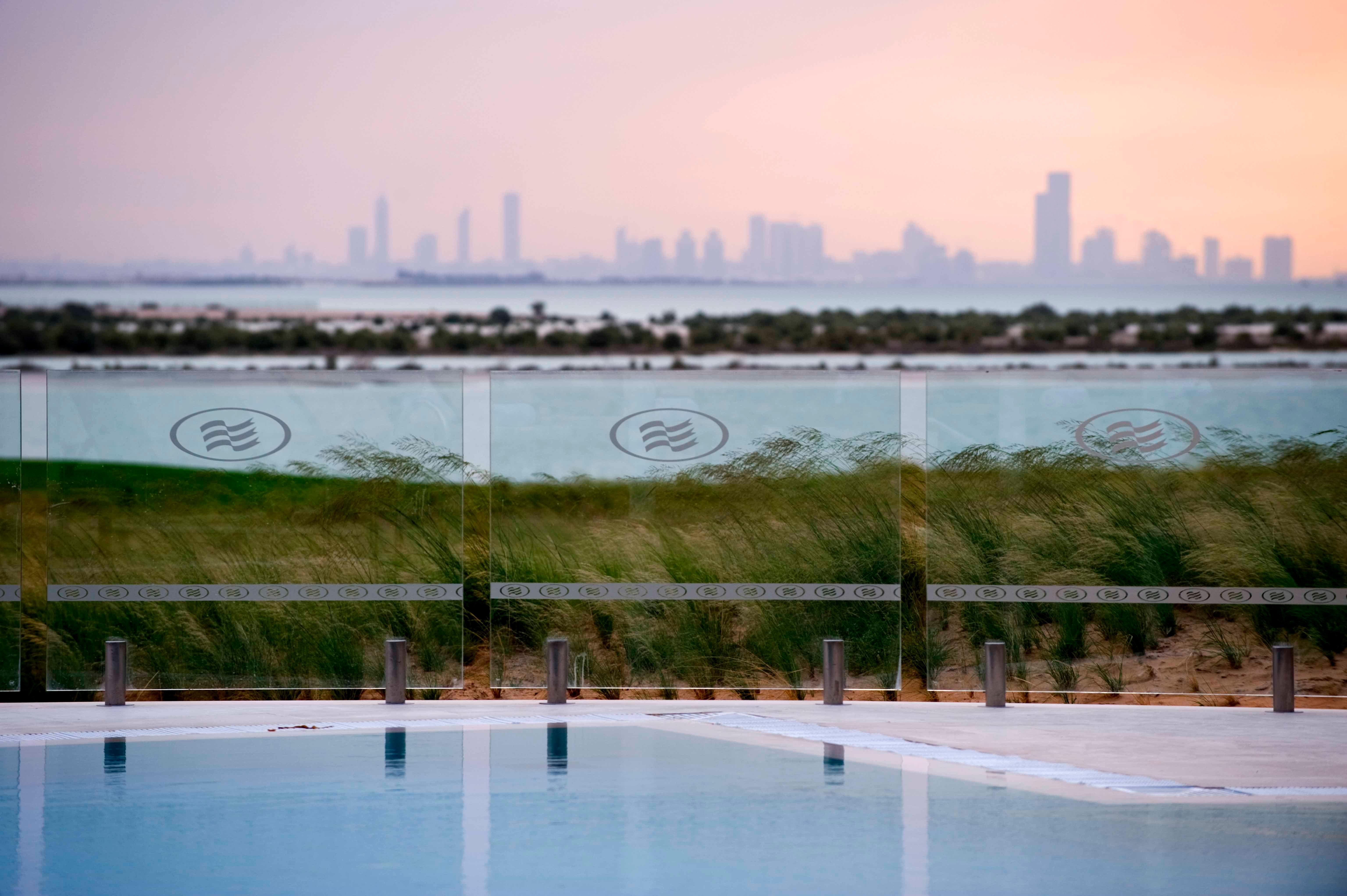 Hotel Crowne Plaza Yas Island By Ihg Abu Dhabi Esterno foto