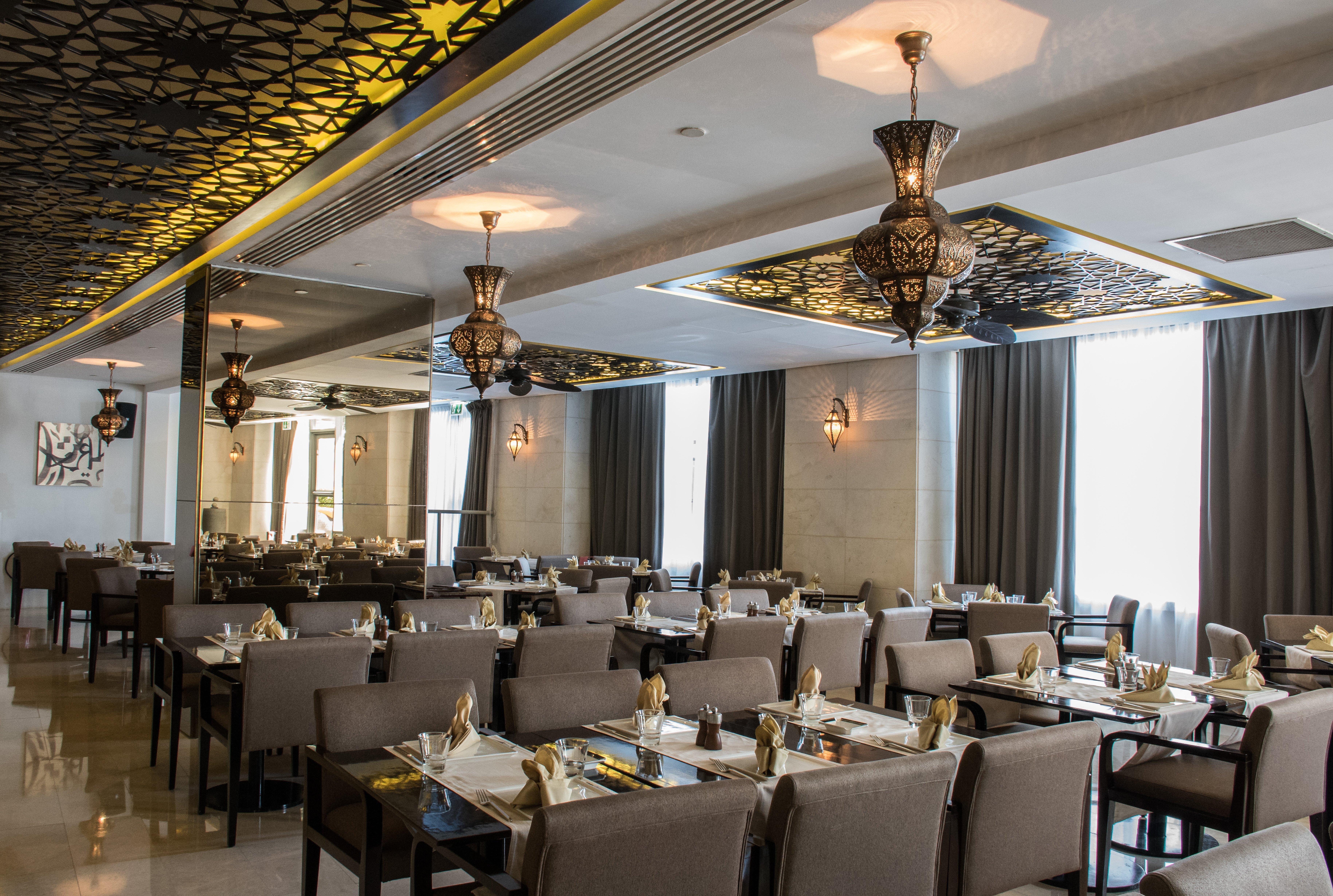 Hotel Crowne Plaza Yas Island By Ihg Abu Dhabi Esterno foto
